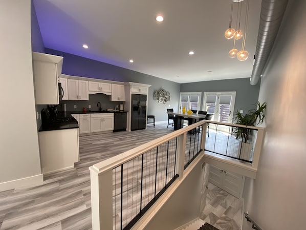 Full-sized fridge, microwave, oven, stovetop - The Flatts at North Shore (Geneva)