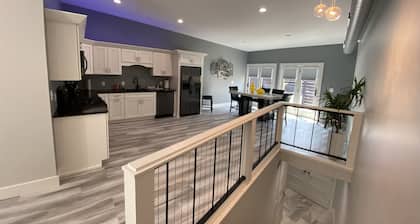 The Flatts at North Shore