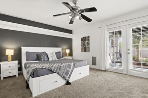 3 bedrooms, desk, iron/ironing board, travel crib