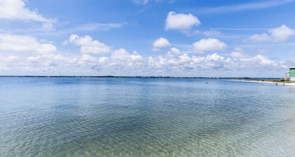 Palms 1-202 Clean and Cozy with a Beautiful Sound View