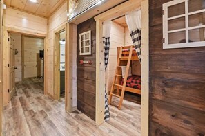 4 habitaciones, tabla de planchar con plancha y wifi gratis