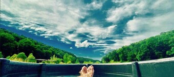 Writers Cabin 4BR - opt Hot Tub/Hiking Trails