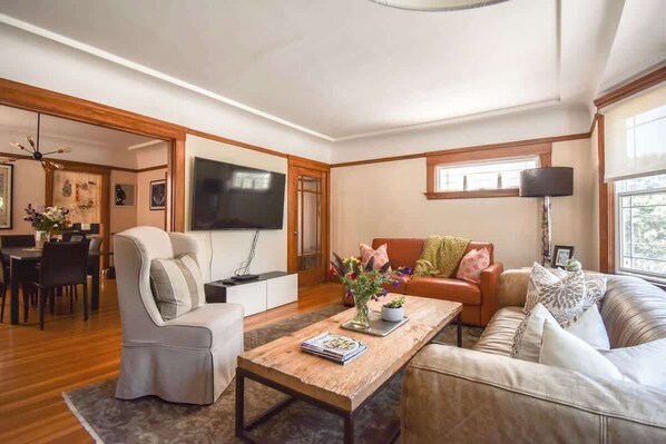 TV, fireplace, books, offices