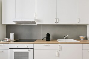 Oven, stovetop, coffee/tea maker