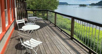 Susquehanna River Front luxury home