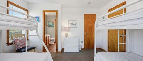 5 bedrooms, free WiFi, bed sheets