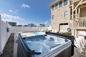 Terrace/patio - 1509 - Sandpiper, Ocean Views and a very Short Walk to the Beach w/Private Pool! (Corolla)