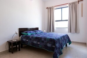 3 bedrooms, iron/ironing board, travel crib, free WiFi