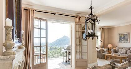 Villa Mandelieu con azotea