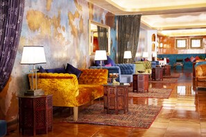 Lobby sitting area - Ala Han Boutique Hotel (Sanliurfa)