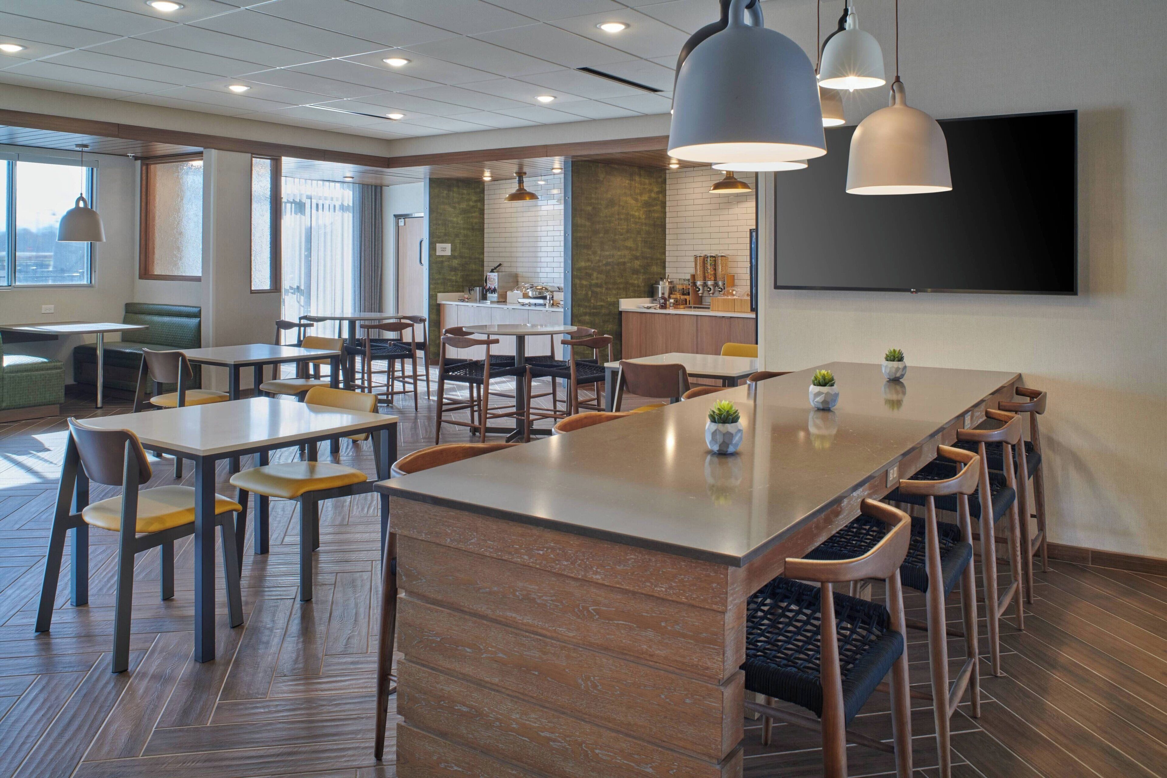 Free daily continental breakfast 