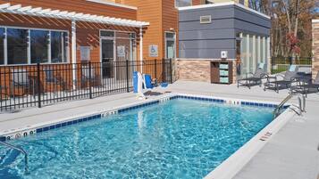 Außenpool (je nach Saison geöffnet)