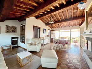 TV - Le Tropezien (Grimaud)