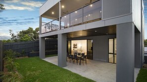 Exterior - Whitecliffs of Rye Luxe Bayside Haven (Rye)