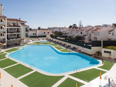 Apartment with private balcony, A/C and Wifi