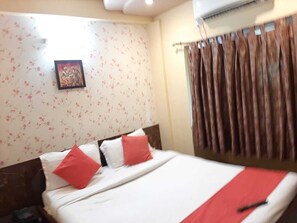 Deluxe Room | Free WiFi - Harry Inn (Kolkata)