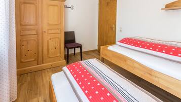 2 Schlafzimmer, kostenloses WLAN, BettwÀsche