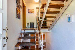 Interior - Cozy Holiday Apartment "Sonnenuntergang" on Lake Constance with Lake View & Wi-Fi (Gaienhofen)