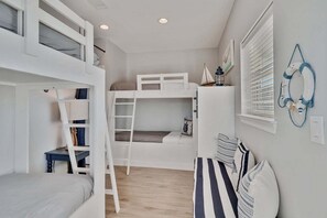5 Schlafzimmer, Bügeleisen/Bügelbrett, kostenloses WLAN, Bettwäsche