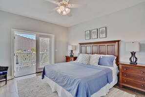 5 slaapkamers, een strijkplank/strijkijzer, gratis wifi, beddengoed