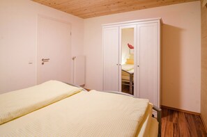 1 camera, ferro/asse da stiro, Wi-Fi gratuito, lenzuola