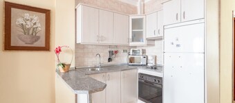 Apartment 'Planta Uno Valle De Abdalajis' with Mountain View, Private Terrace and Wi-Fi