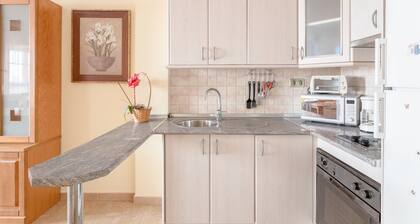 Ferienwohnung 'Planta Uno Valle De Abdalajis' mit Bergblick, privater Terrasse und Wi-Fi