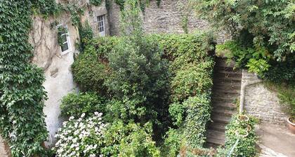 Large medieval house in the center of Laval