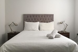 Dubbelrum - privat badrum (102) | Gratis wi-fi och sängkläder