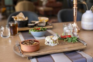Dining - Sunolus Vineyard House (Kocasinan)