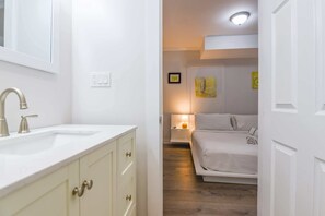 3 chambres, fer et planche à repasser, Wi-Fi, literie fournie