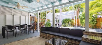 Steps from Duval with Private Pool – Coconut Palm