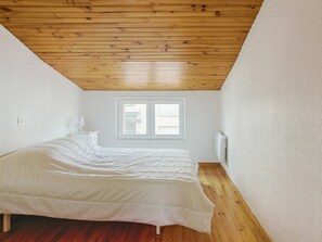3 bedrooms