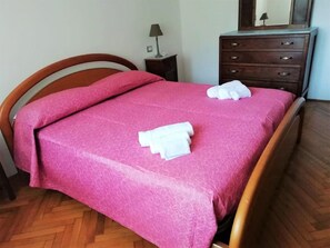 Appartement, 3 chambres | 3 chambres, espace de travail pour ordinateur portable