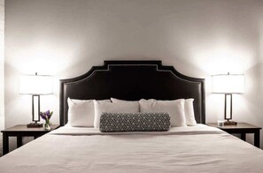 4 bedrooms, desk, iron/ironing board, WiFi