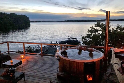 Waterside Swedish Archipelago Summer House