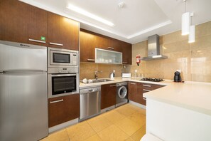 Fridge, microwave, oven, stovetop