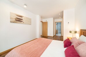 3 bedrooms, free WiFi, bed sheets