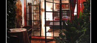 Casa Flores Bed & Breakfast