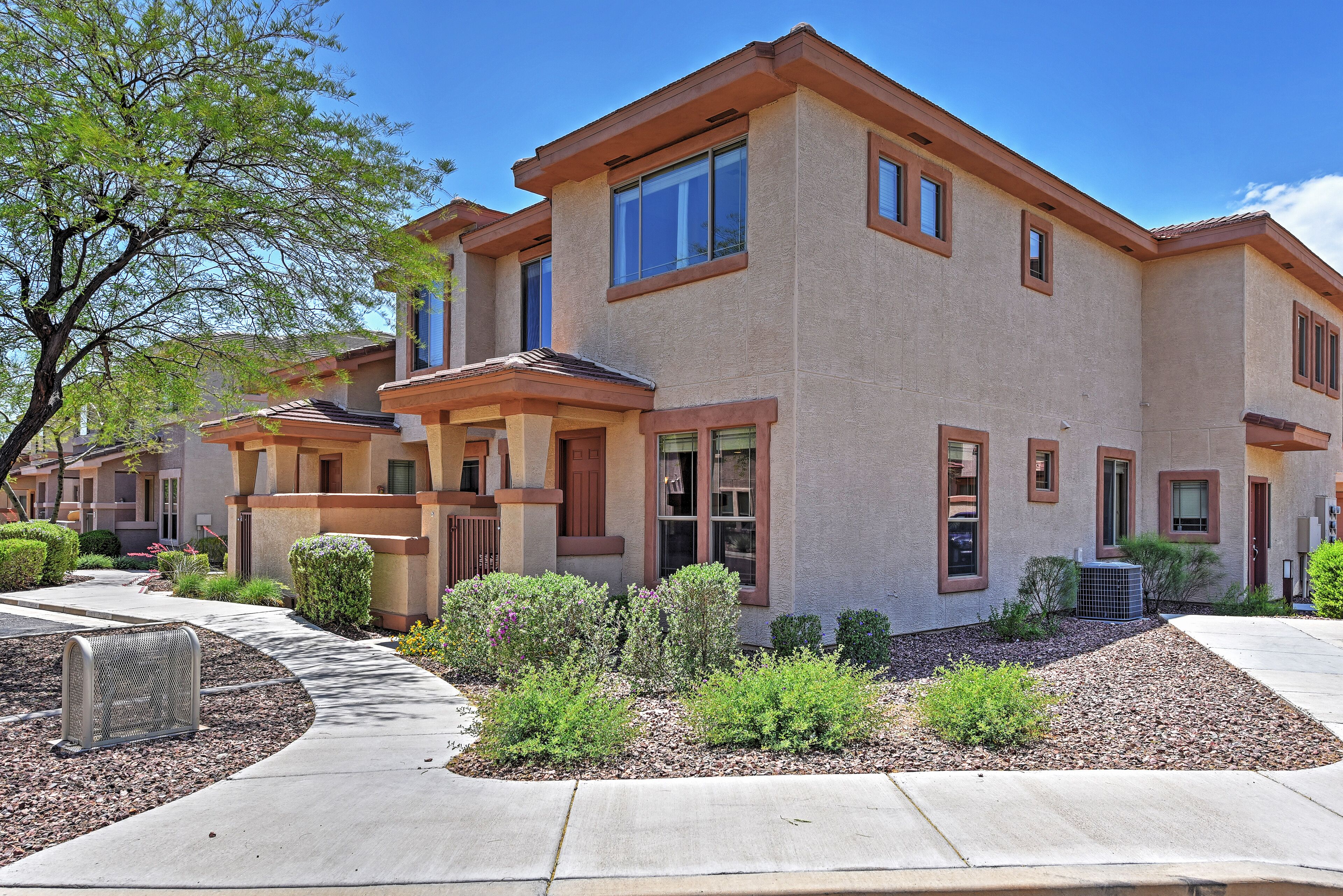 Ideal home in small gated community just minutes from all AZ has to offer!
