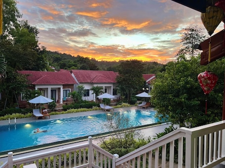 Full breakfast for a fee on weekends. Rainforest Resort Phu Quoc