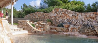 Apt B - Beach View Villa Controvento