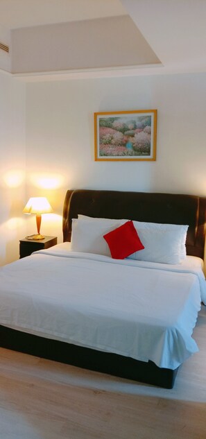 Deluxe Superior Suite | Down comforters, soundproofing, free WiFi - The Oriental Suite At Times Square (Kuala Lumpur)