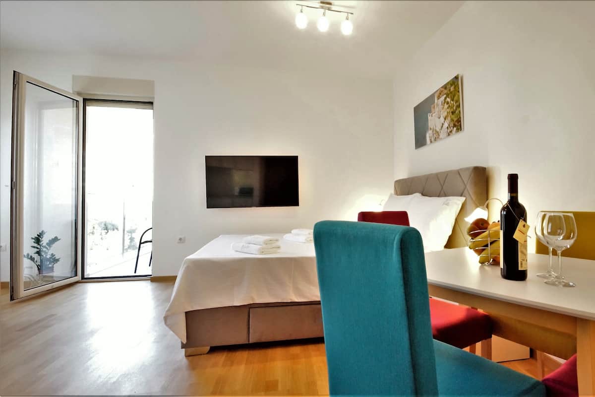 Classic Studio | 1 bedroom, Egyptian cotton sheets, premium bedding, minibar