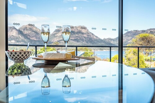 At The Bay - Freycinet Holiday Houses