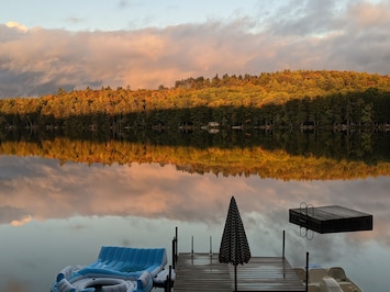 Image de lâhĂ©bergement Privacy and Tranquility - Lakefront Getaway