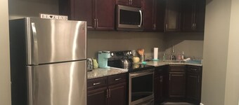 Private Luxury Apartment with FREE Parking