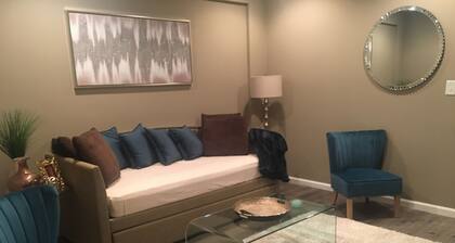 Private Luxury Apartment with FREE Parking
