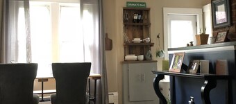 Comfortable 3 Bedroom 1.5 bath with fenced in back yard