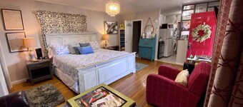 Rock Island Rail House.🐾 Dog friendly, Private 6ft. Fenced Yard